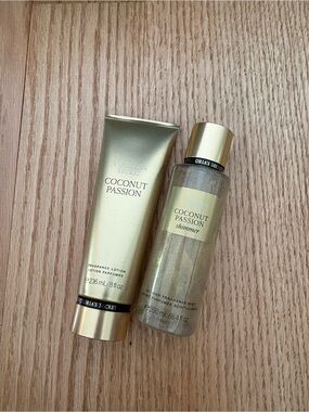 Victoria's Secret Coconut Passion Shimmer Fragrance duo